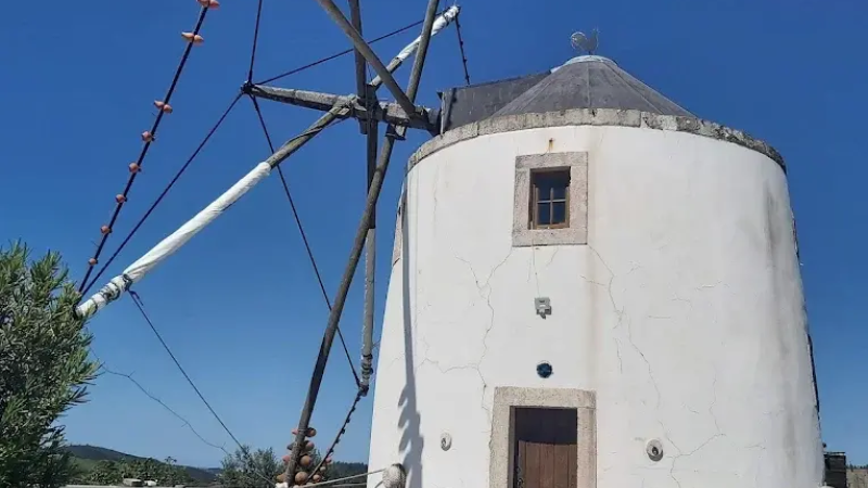 Foto do Ponto de Interesse Baloiço da Quinta do Penedo (Runa)
